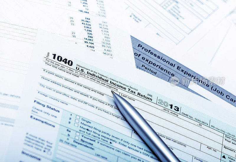 税务申请- IRS 1040税表和资产负债表